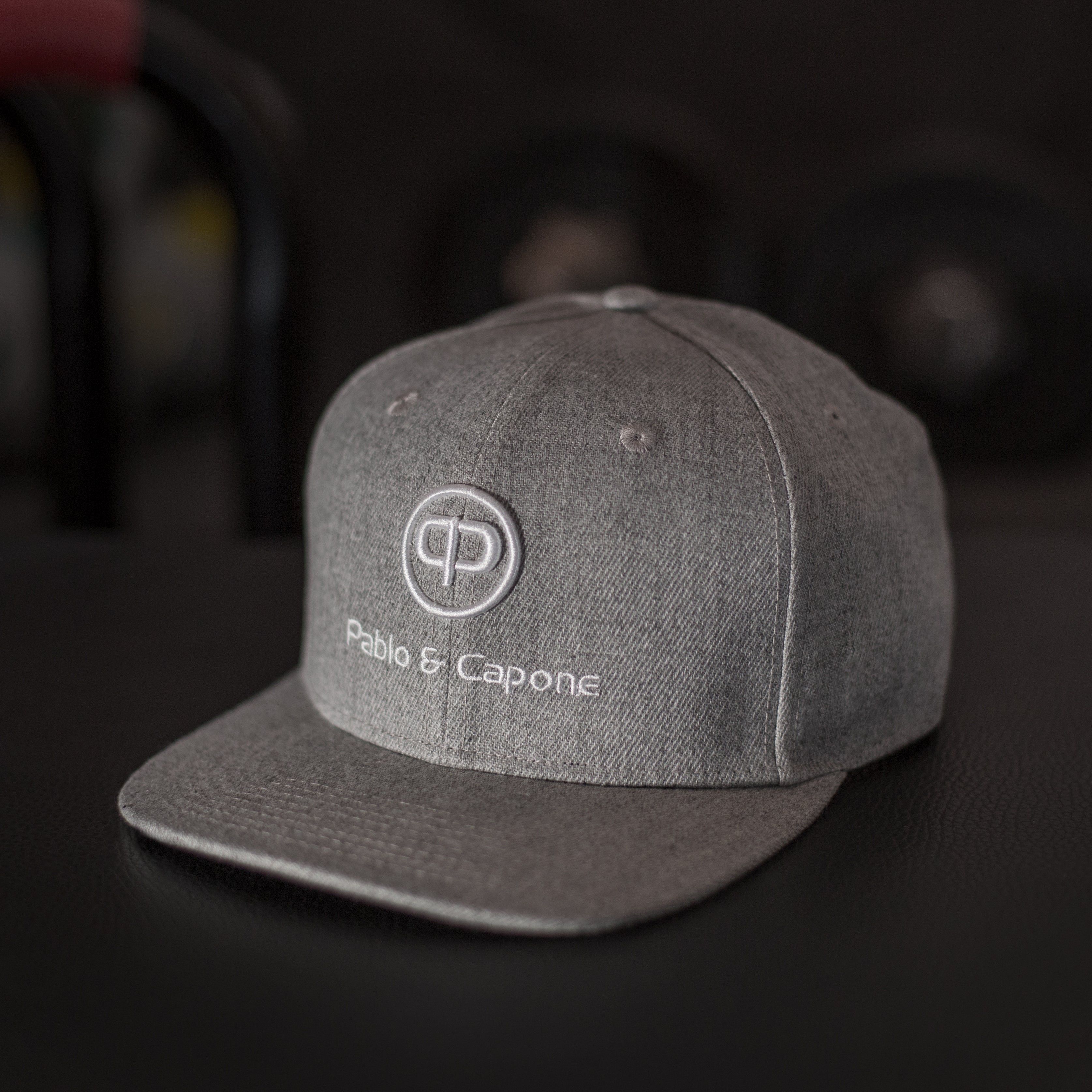 Pablo & Capone - Snapback Cap - Grey & White - Seitlich